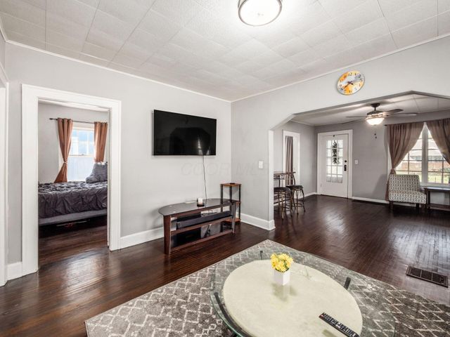 1663 Hopkins Avenue, Columbus, OH 43223