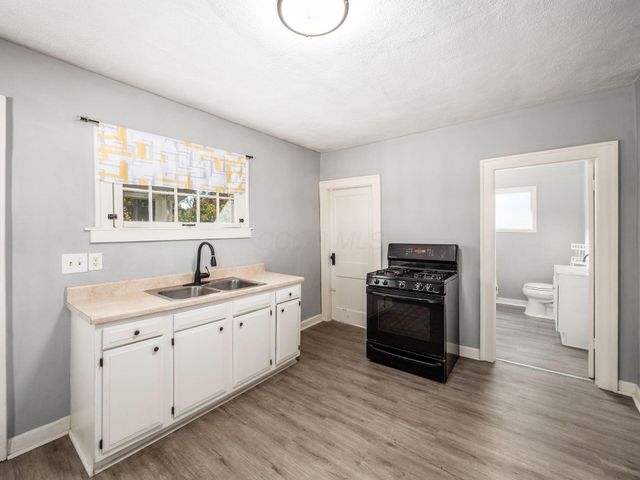 1663 Hopkins Avenue, Columbus, OH 43223