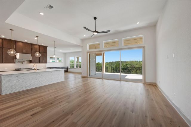 302 Silver Sage CT, Dripping Springs, TX 78620