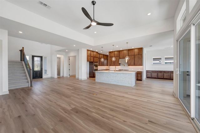 302 Silver Sage CT, Dripping Springs, TX 78620