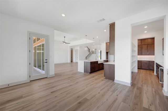 302 Silver Sage CT, Dripping Springs, TX 78620