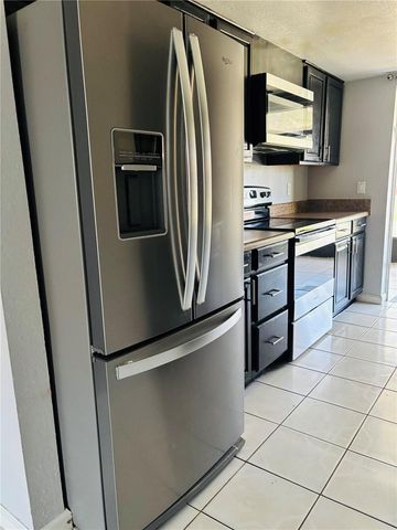 28 LAS PALMAS WAY, Kissimmee, FL 34743