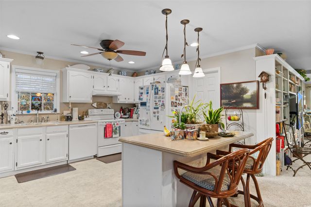 280 Mary George Ln., Georgetown, SC 29440