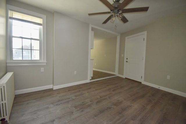 16 Magnolia Ave 7, Gloucester, MA 01930