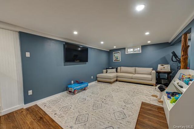 116 Railroad Avenue, Saint James, NY 11780