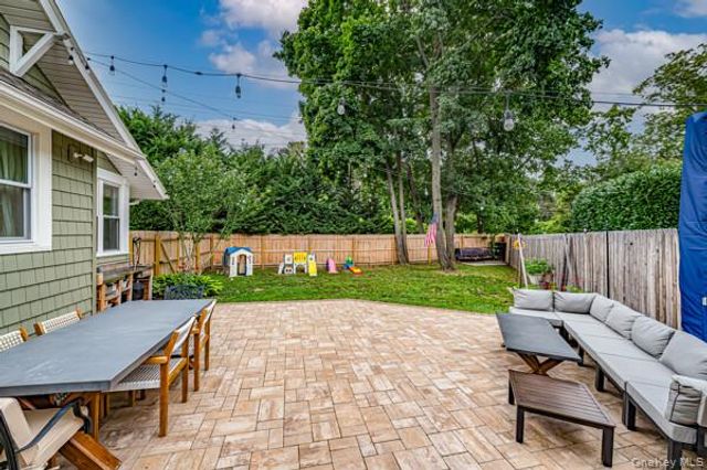 116 Railroad Avenue, Saint James, NY 11780
