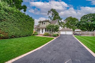 116 Railroad Avenue, Saint James, NY 11780