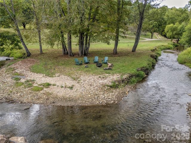 97 Circle E Ranch Road, Burnsville, NC 28714