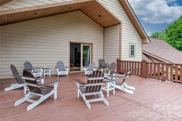 97 Circle E Ranch Road, Burnsville, NC 28714