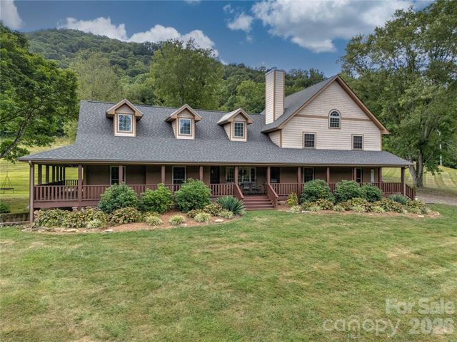 97 Circle E Ranch Road, Burnsville, NC 28714