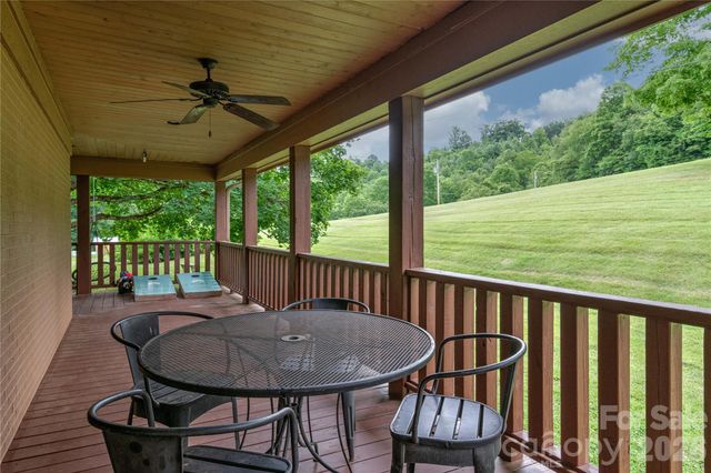 97 Circle E Ranch Road, Burnsville, NC 28714
