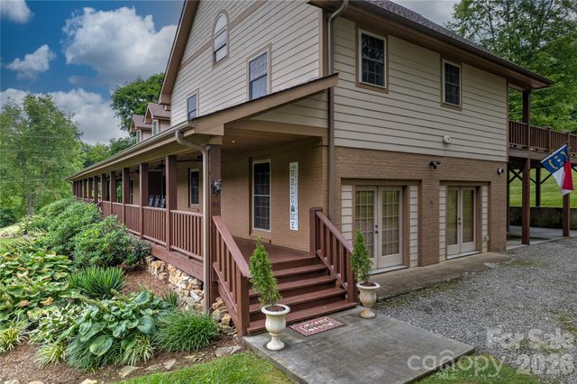 97 Circle E Ranch Road, Burnsville, NC 28714