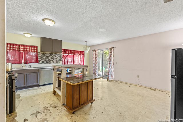 2814 Lakebriar, San Antonio, TX 78222