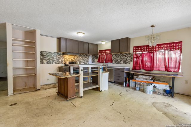 2814 Lakebriar, San Antonio, TX 78222