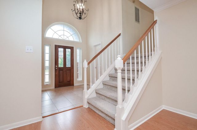 4415 Knightsbridge Boulevard, Sugar Land, TX 77479