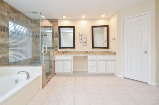 4415 Knightsbridge Boulevard, Sugar Land, TX 77479