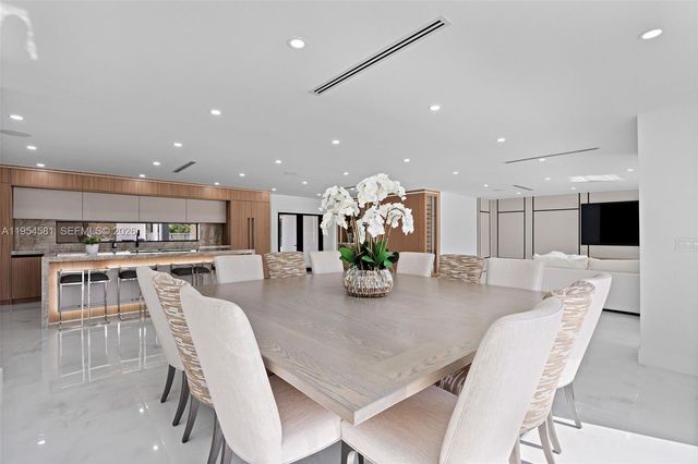 12425 SW 226th St, Miami, FL 33170