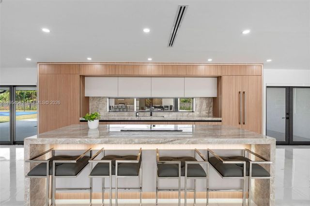 12425 SW 226th St, Miami, FL 33170