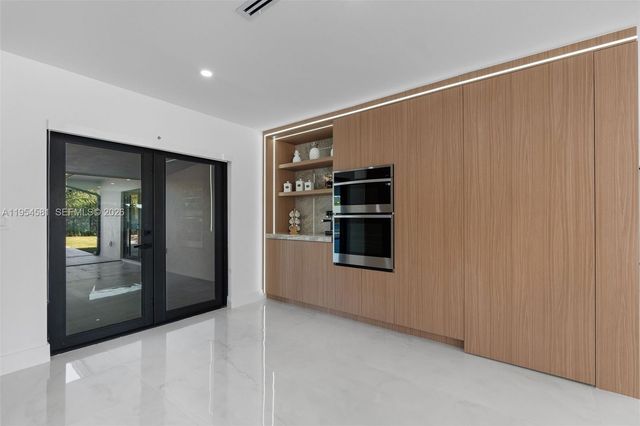 12425 SW 226th St, Miami, FL 33170