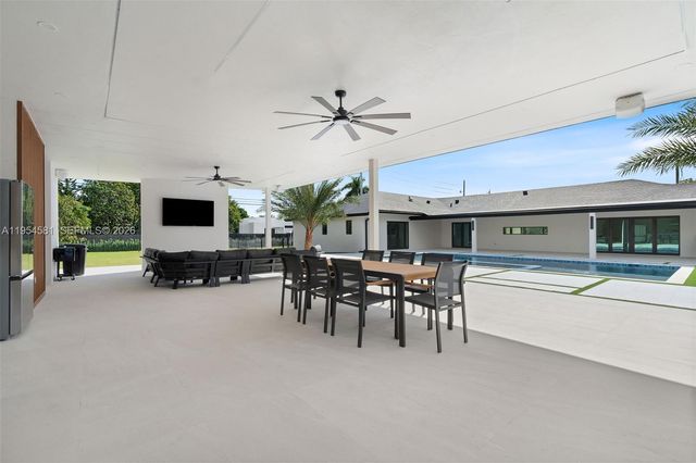 12425 SW 226th St, Miami, FL 33170