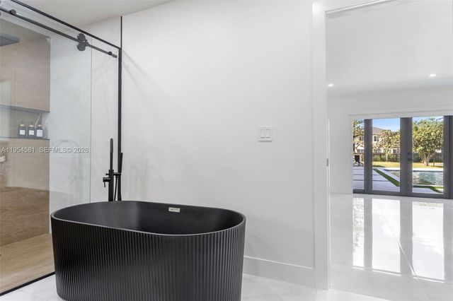 12425 SW 226th St, Miami, FL 33170