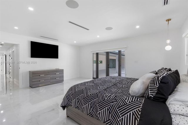 12425 SW 226th St, Miami, FL 33170