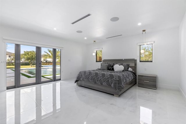 12425 SW 226th St, Miami, FL 33170