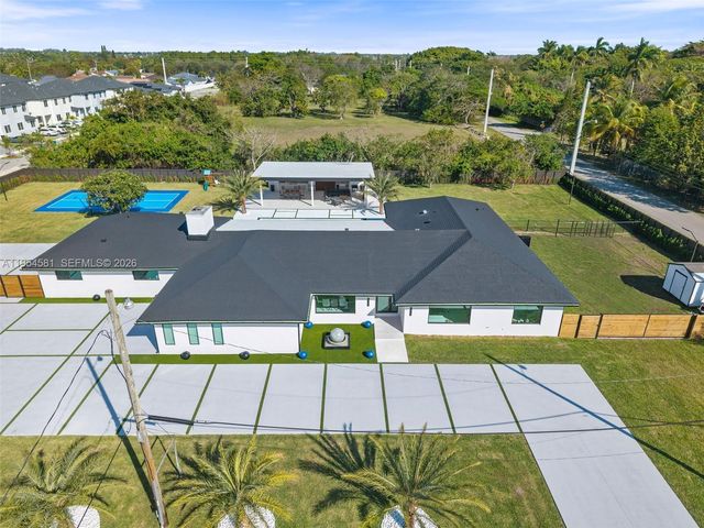 12425 SW 226th St, Miami, FL 33170