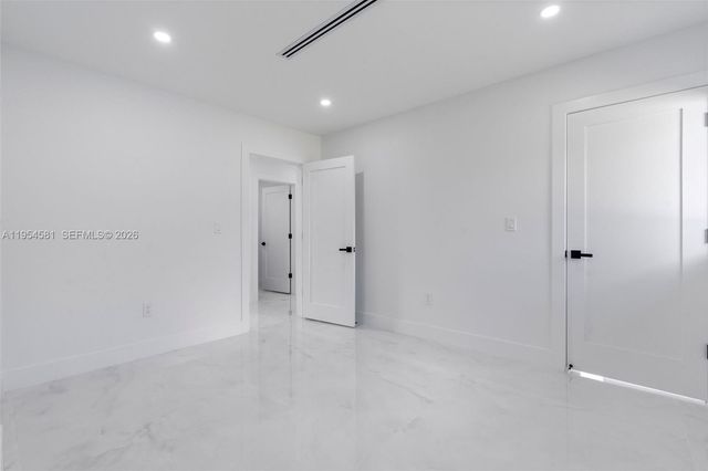 12425 SW 226th St, Miami, FL 33170