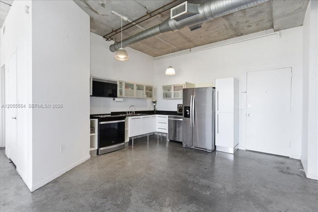 10 S River Drive 806, Miami, FL 33130