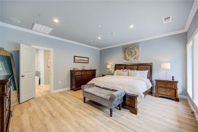 1026 Riverlace Drive, Houston, TX 77079