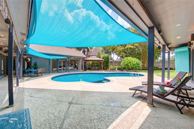 1026 Riverlace Drive, Houston, TX 77079