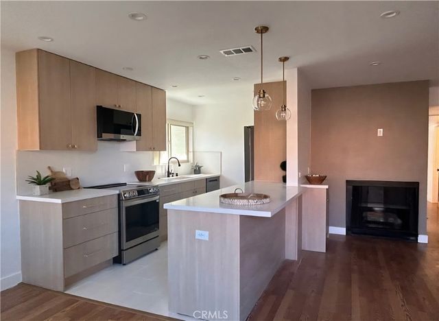 4706 Park Granada 188, Calabasas, CA 91302