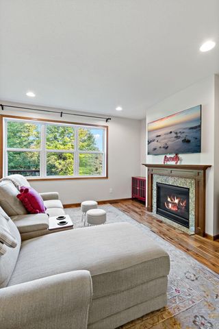 11624 Ivywood Circle, Woodbury, MN 55129