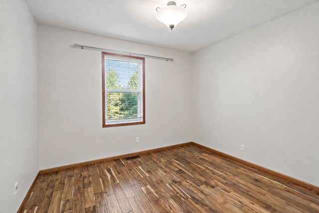 11624 Ivywood Circle, Woodbury, MN 55129