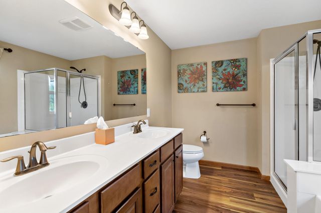 11624 Ivywood Circle, Woodbury, MN 55129