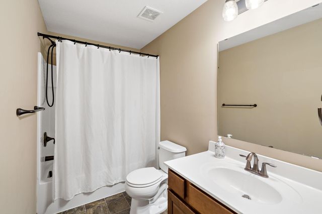 11624 Ivywood Circle, Woodbury, MN 55129