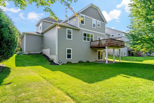 11624 Ivywood Circle, Woodbury, MN 55129