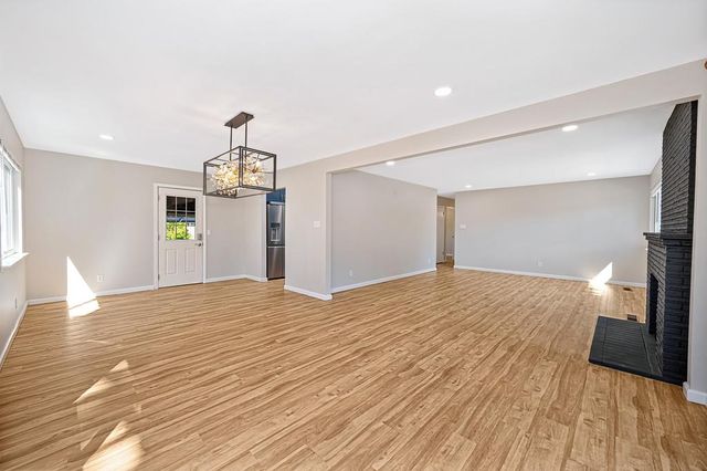 4404 Rollingrock Way, Carmichael, CA 95608