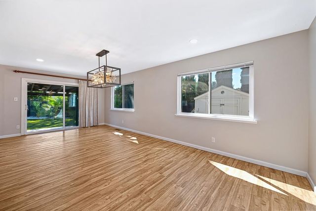4404 Rollingrock Way, Carmichael, CA 95608