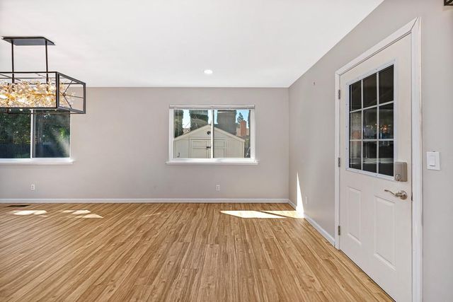 4404 Rollingrock Way, Carmichael, CA 95608