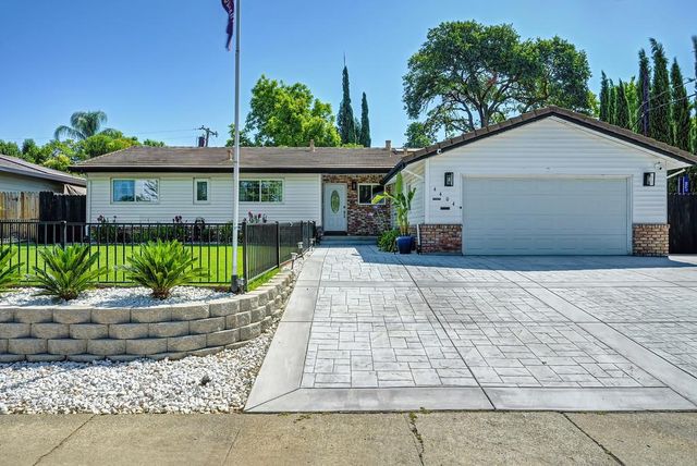 4404 Rollingrock Way, Carmichael, CA 95608