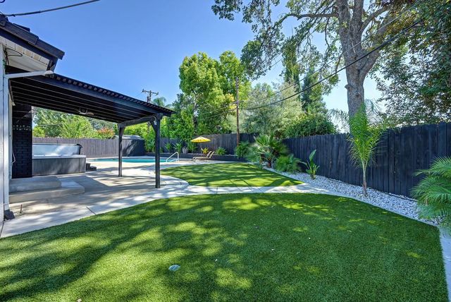 4404 Rollingrock Way, Carmichael, CA 95608