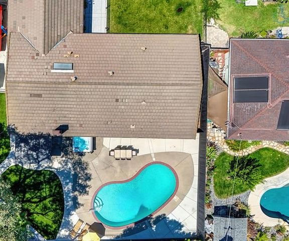 4404 Rollingrock Way, Carmichael, CA 95608