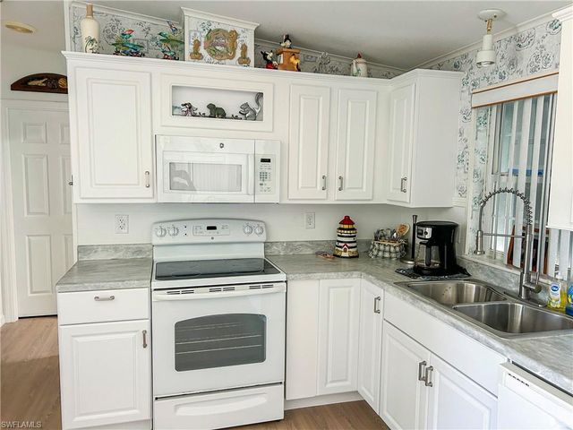 19681 Summerlin RD # 416, Fort Myers, FL 33908