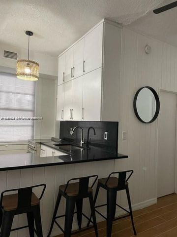 7149 Bay Dr 2, Miami Beach, FL 33141