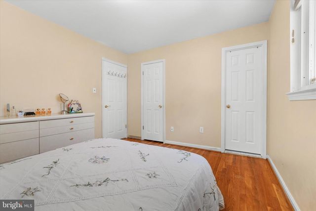 8304 HARLAND DR, Springfield, VA 22152