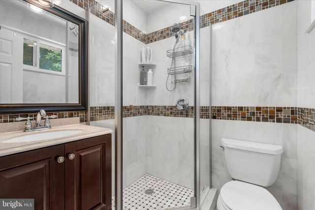 8304 HARLAND DR, Springfield, VA 22152