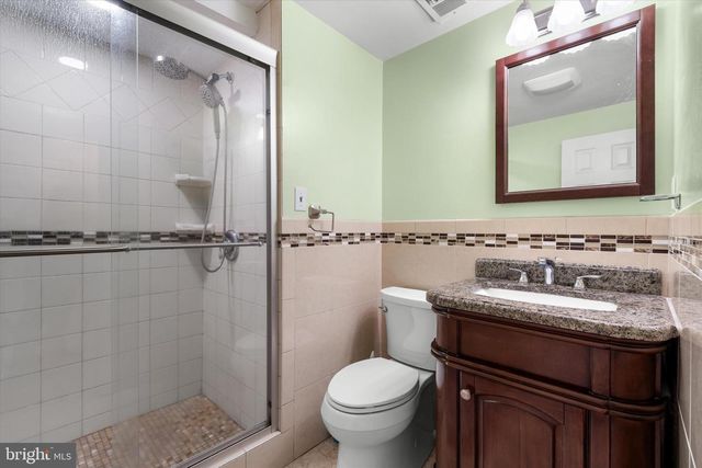 8304 HARLAND DR, Springfield, VA 22152