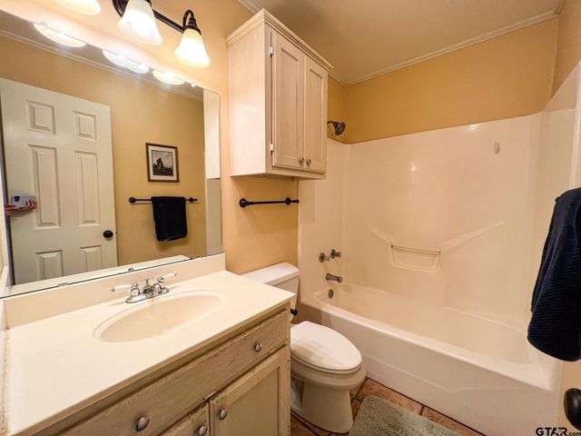 1007 NE CR 2010, Mt Vernon, TX 75457